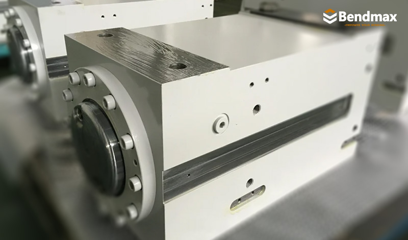 Προσαρμοσμένες λύσεις υδραυλικών κυλίνδρων για φρένα πρέσας: Ακρίβεια, ισχύς και μακροπρόθεσμη αξιοπιστία