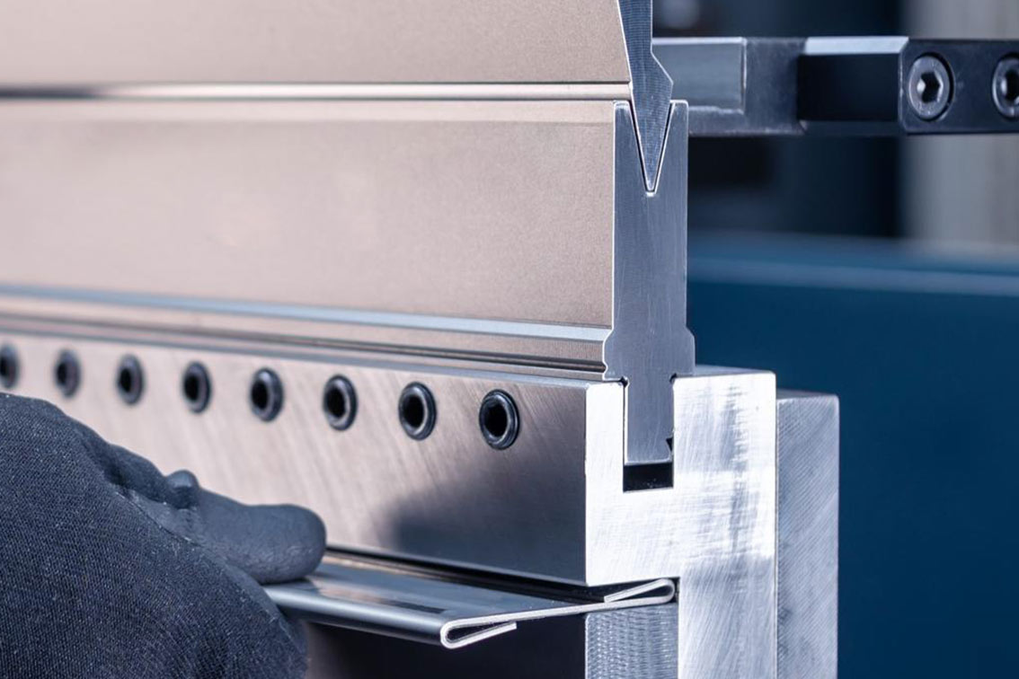 Standard Flattening & Hemming Tooling 03